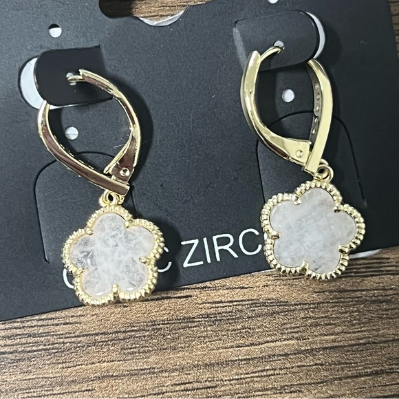 Jankuo Flower Goldplated Pink Crystal Drop Earrings NWT - Picture 2 of 4